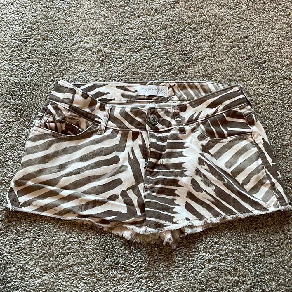 Express jeans printed shorts